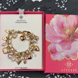 Atterri Gold Heart Charm Bracelet NWT Pearl Charm Chunky Chain Pink Box Gift